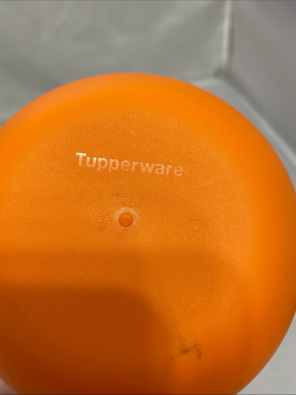 Tupperware Produce/Snack Container - Picture 14 of 16